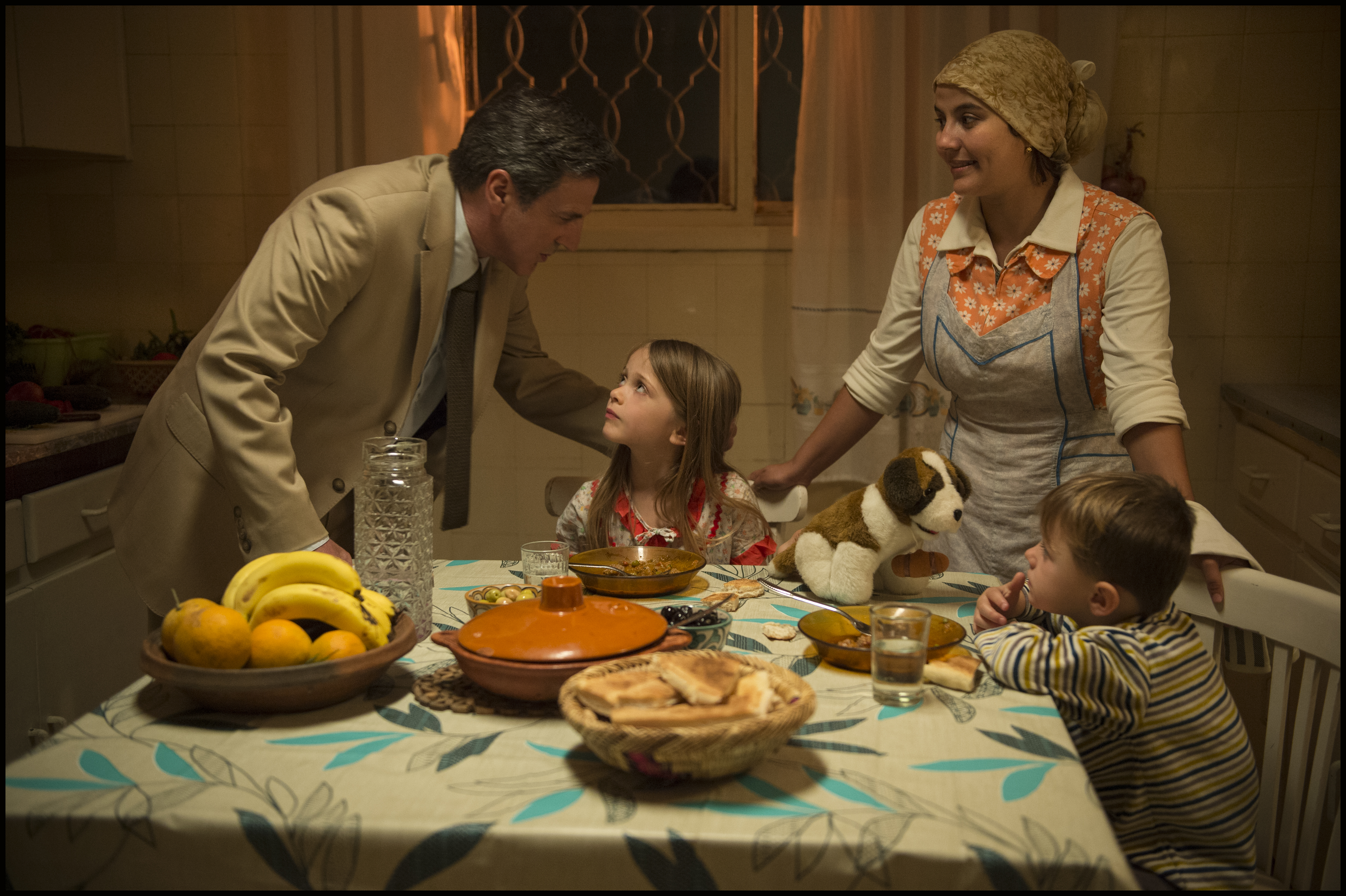 Daniel Auteuil, Samira Hchaika, Timéo Bolland, and Lila-Rose Gilberti in Kalinka (2016)