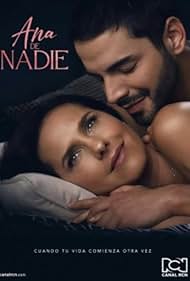 Paola Turbay and Sebastián Carvajal in Ana de nadie (2022)