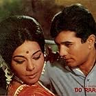 Rajesh Khanna and Mumtaz Askari in Do Raaste (1969)