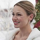 Kayla Wallace in My Grown-Up Christmas List (2022)