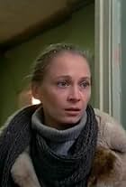 Svetlana Smirnova in Dama s popugaem (1988)