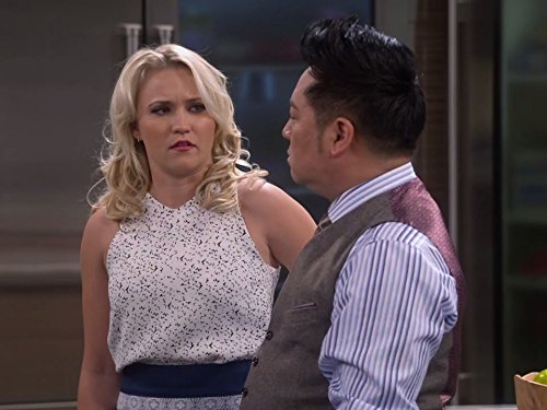 Rex Lee and Emily Osment in Young & Hungry (2014)