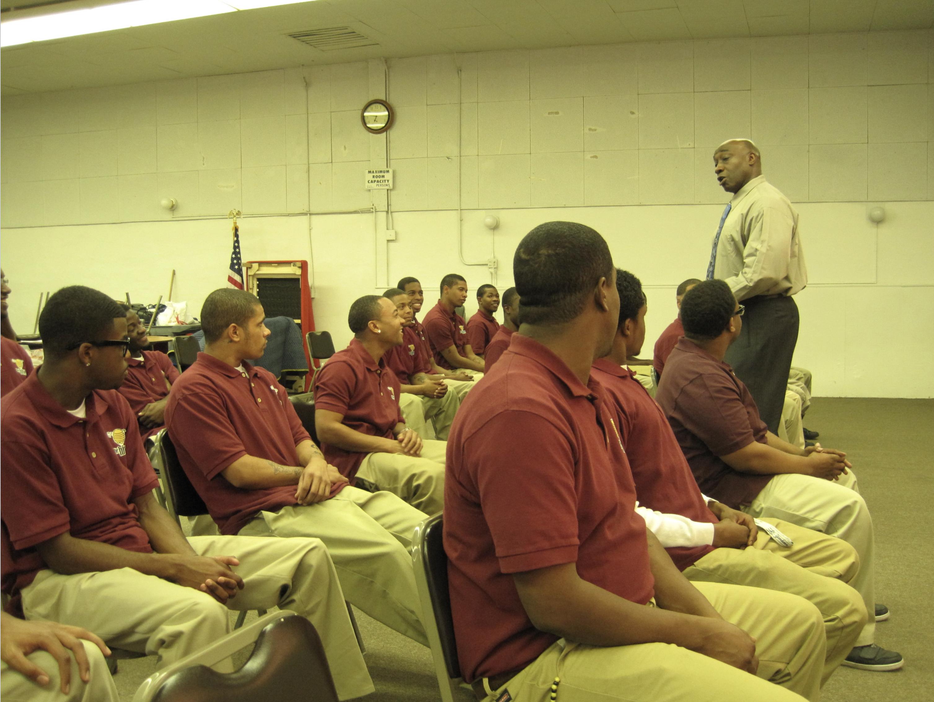 Michael Clarke Duncan, Jonathan 'Lil J' McDaniel, Percy Daggs III, and Kevin Hendricks in In the Hive (2012)