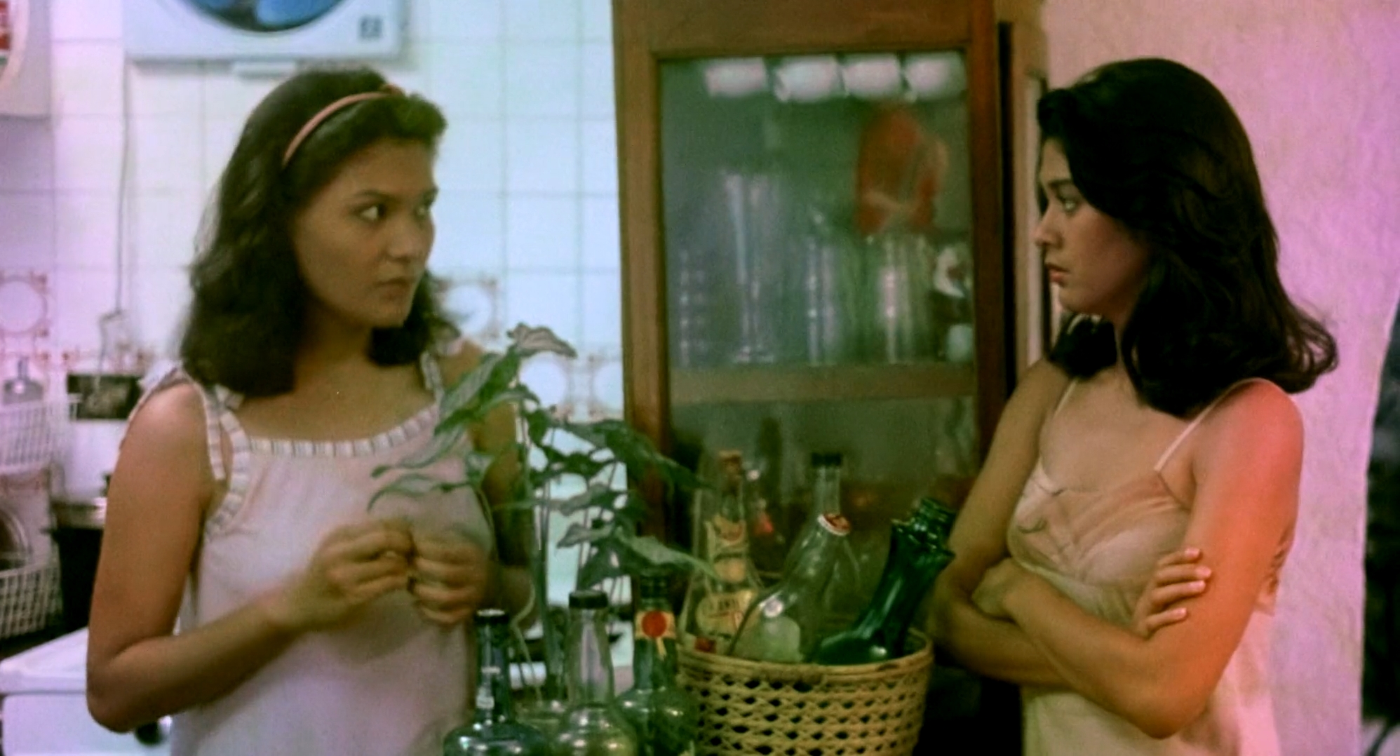 Sandy Andolong and Anna Marin in Moral (1982)