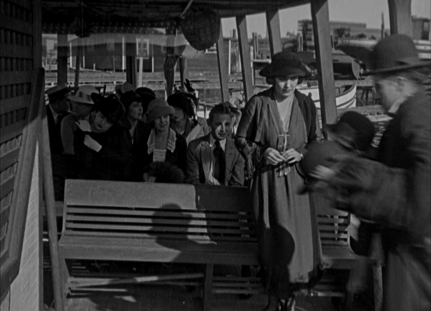 Elmer Ellsworth and Edna Purviance in A Day's Pleasure (1919)