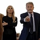 Jaime Blanch, Juan Gea, Cayetana Guillén Cuervo, Hugo Silva, and Macarena García in Perdido en el tiempo (2020)