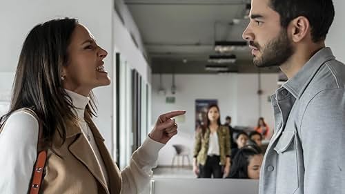 Paola Turbay and Sebastián Carvajal in Las oportunidades se sobornan (2023)