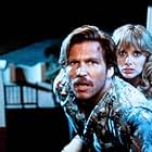 Rosanna Arquette and Jeff Bridges in 8 Million Ways to Die (1986)