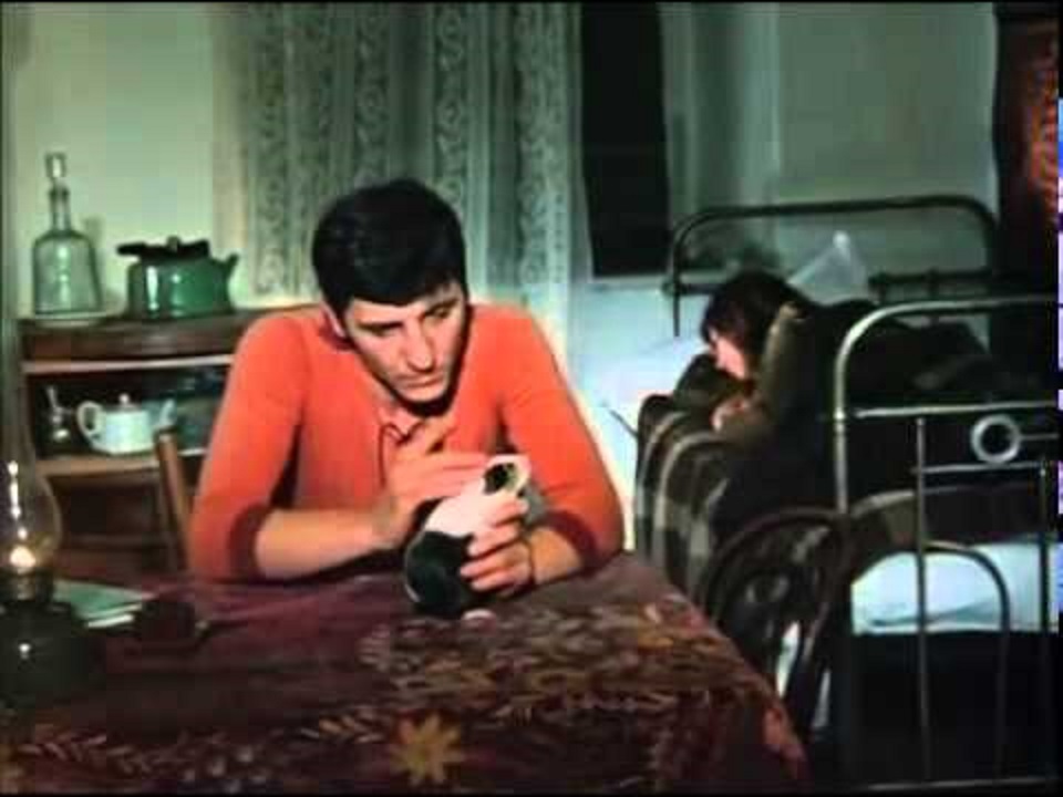 Ashot Adamyan in Hin oreri yerge (1982)