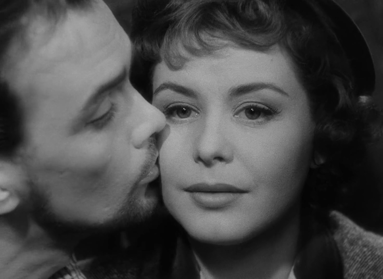 Birger Malmsten and Maj-Britt Nilsson in Secrets of Women (1952)