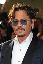 Johnny Depp at an event for Esperando os Bárbaros (2019)