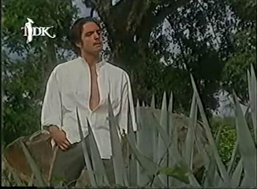 Mauricio Ochmann in Azul tequila (1998)