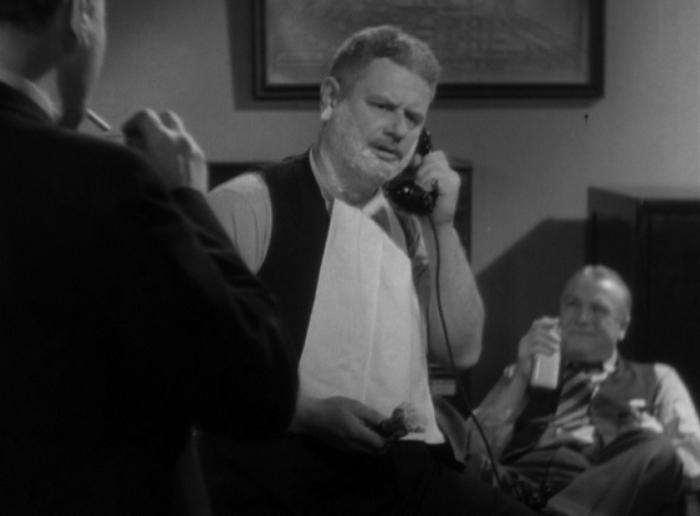 Alan Hale in Fog Over Frisco (1934)