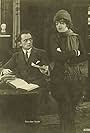 Theodor Loos and Rosa Porten in Die Augen der Schwester (1918)