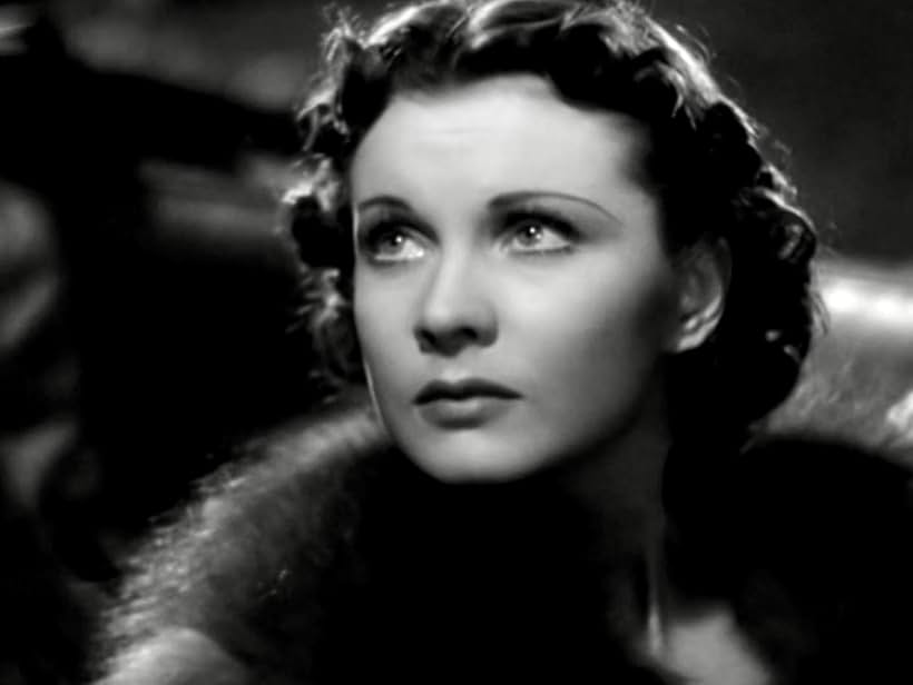 Vivien Leigh in Storm in a Teacup (1937)