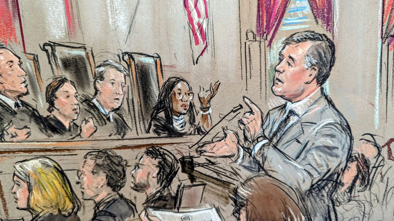 Attorney Jeffrey Green, representing January 6 defendant Joseph Fischer, argues before the US Supreme Court. 