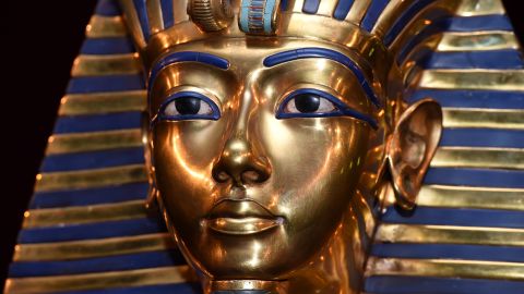 MUNICH, GERMANY - APRIL 02:  The burial mask of Egyptian Pharaoh Tutankhamun is shown during the 'Tutanchamun - Sein Grab und die Schaetze' Exhibition Preview at Kleine Olympiahalle on April 2, 2015 in Munich, Germany.  (Photo by Hannes Magerstaedt/Getty Images)