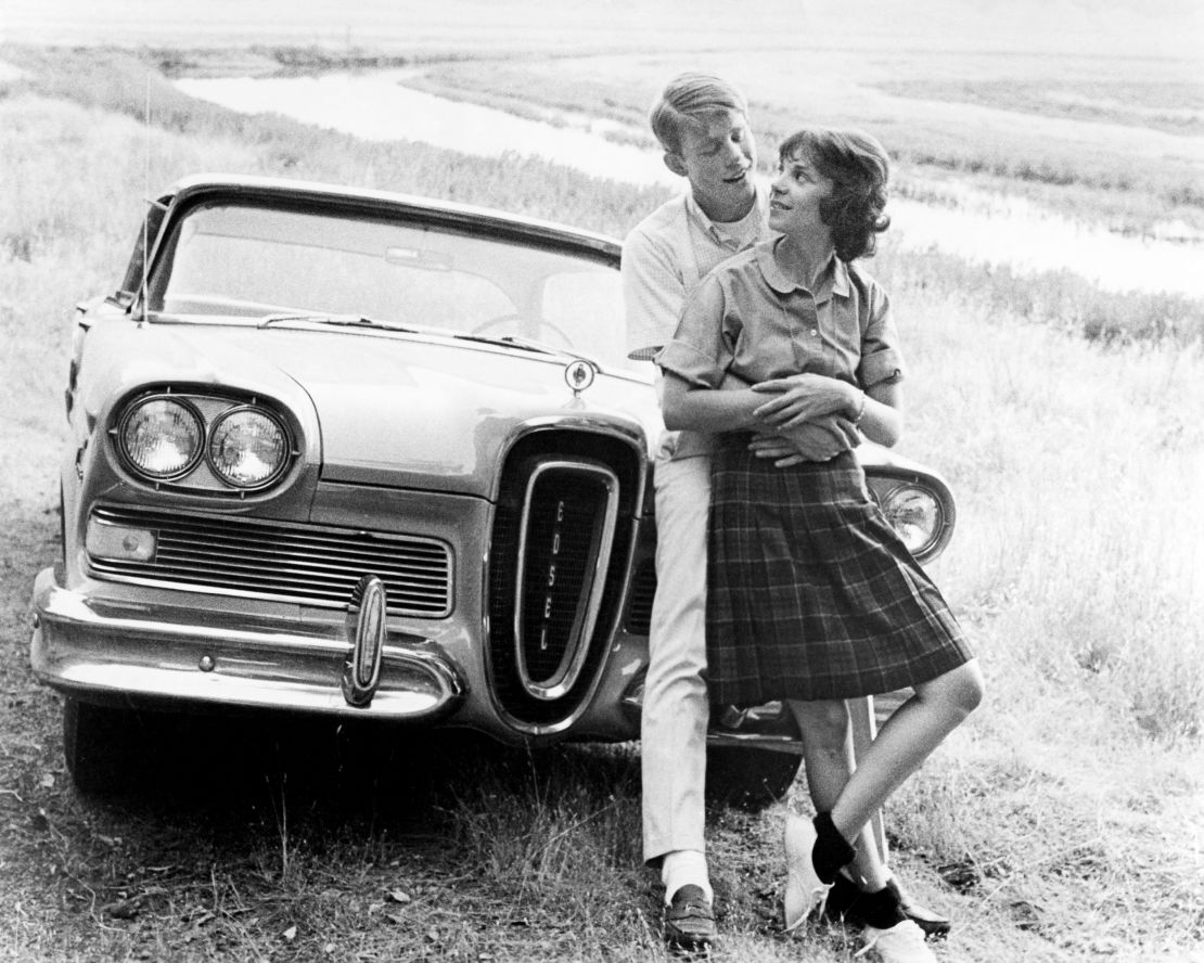 (From left) Ron Howard and Cindy Williams in a promotional portrait for 1973's 'American Graffiti.'