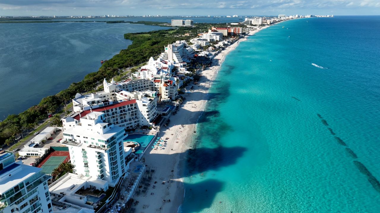 01 quests world of wonders cancun aerial