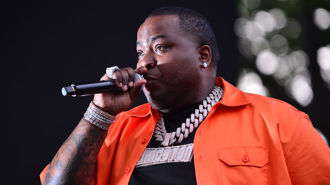 Sean Kingston performs live on stage during "Hot Summer Night" concert at FPL Solar Amphitheater at Bayfront Park on June 3, 2023 in Miami, Florida.