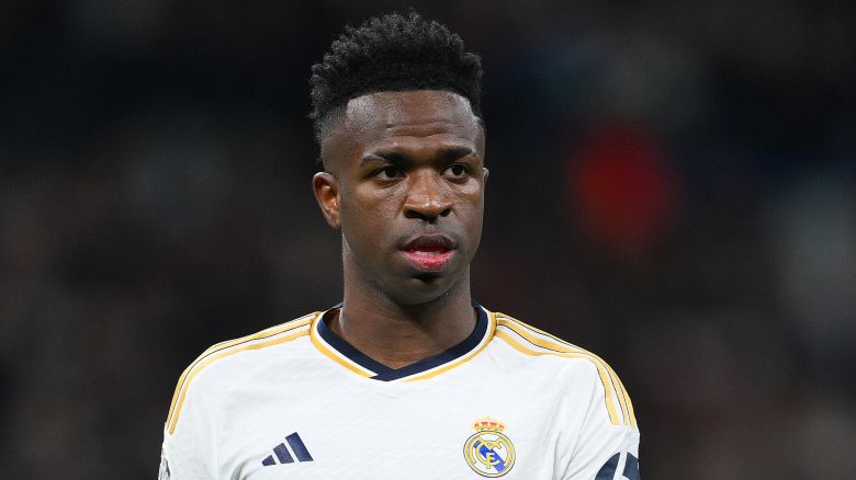 MADRID, SPAIN - MARCH 06: Vinicius Jr. of Real Madrid CF looks on during the UEFA Champions League 2023/24 round of 16 second leg match between Real Madrid CF and RB Leipzig at Estadio Santiago Bernabeu on March 06, 2024 in Madrid, Spain. (Photo by David Ramos/Getty Images)