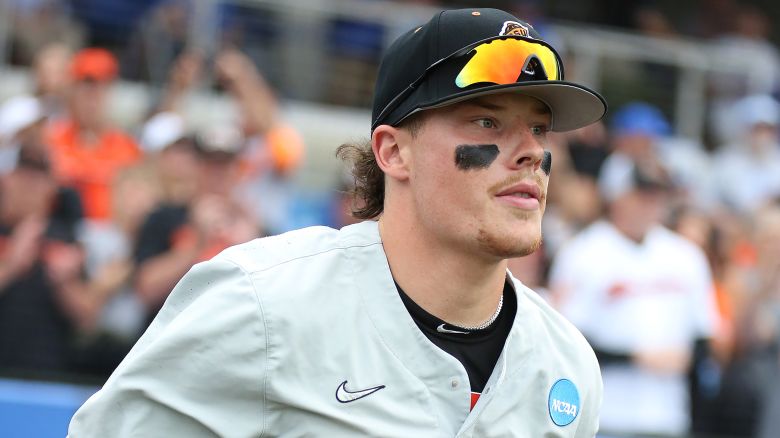 LEXINGTON, KY - JUNE 08: Oregon State infielder Travis Bazzana (37) in an NCAA super regional game between the Oregon State Beavers and the Kentucky Wildcats on June 8, 2024, at Kentucky Proud Park in Lexington, KY. (Photo by Jeff Moreland/Icon Sportswire via Getty Images)