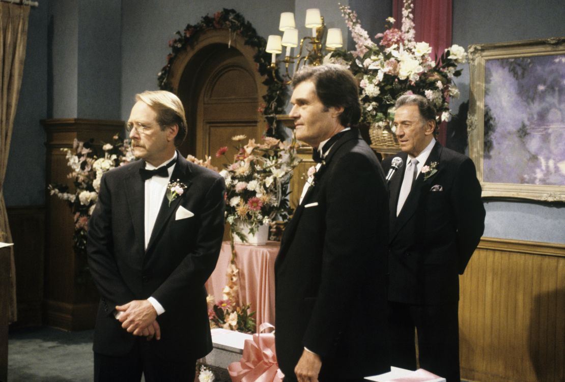 Martin Mull (Leon), Fred Willard (Scott), Norm Crosby (Reverend Crosley) in "Roseanne."