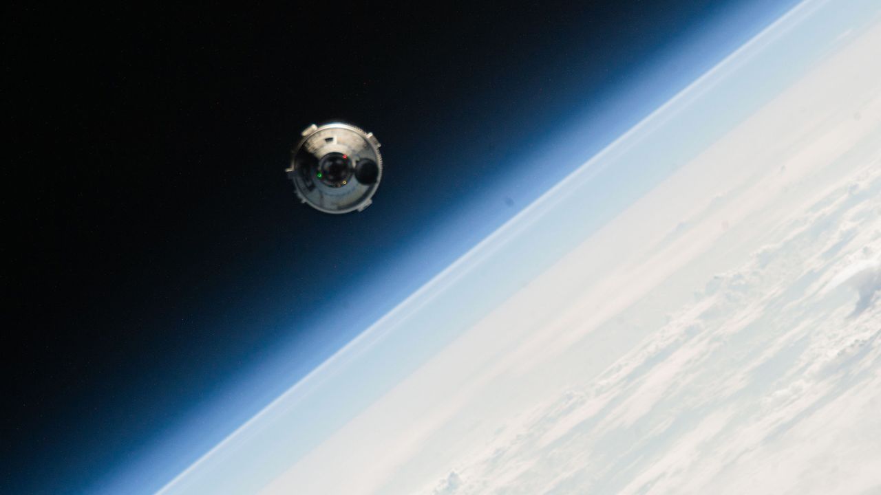 iss071e170983 (June 6, 2024) -- Boeing's Starliner spacecraft, with NASA astronauts Butch Wilmore and Suni Williams aboard, approaches the International Space Station for an autonomous docking as it orbited 257 miles above the South Pacific Ocean. 