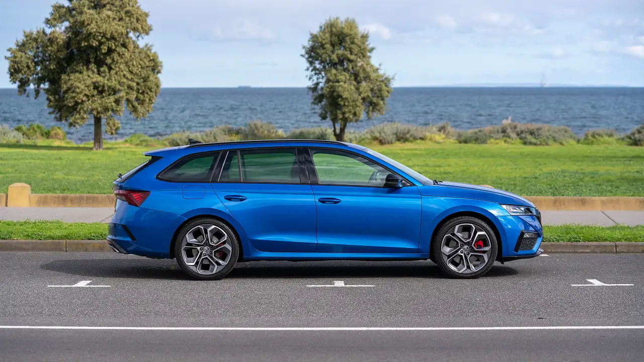 2023 Skoda Octavia RS wagon review