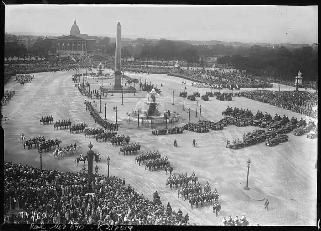 Militærparaden på Place de la Concorde den 14. juli 1930