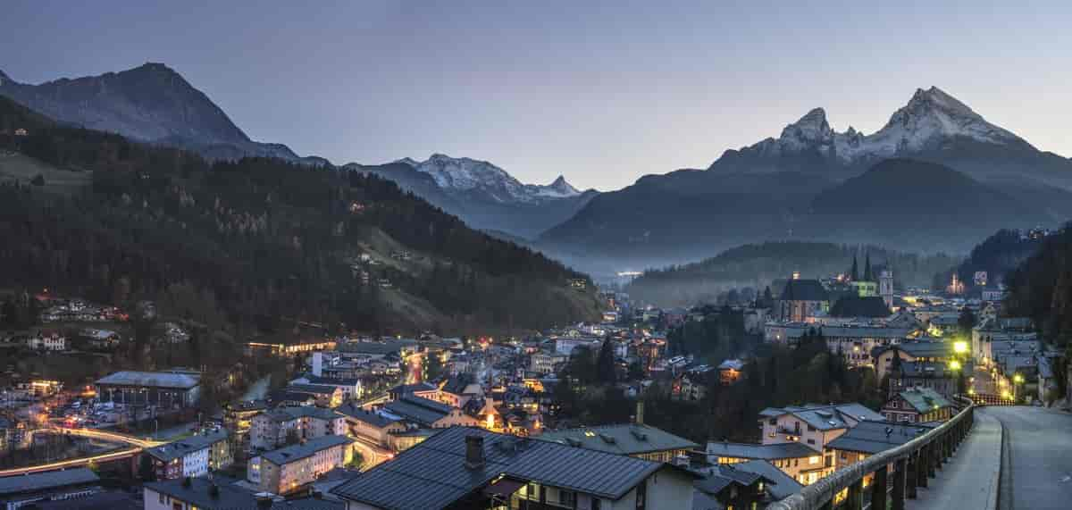 Berchtesgaden og fjellmassivet Watzmann