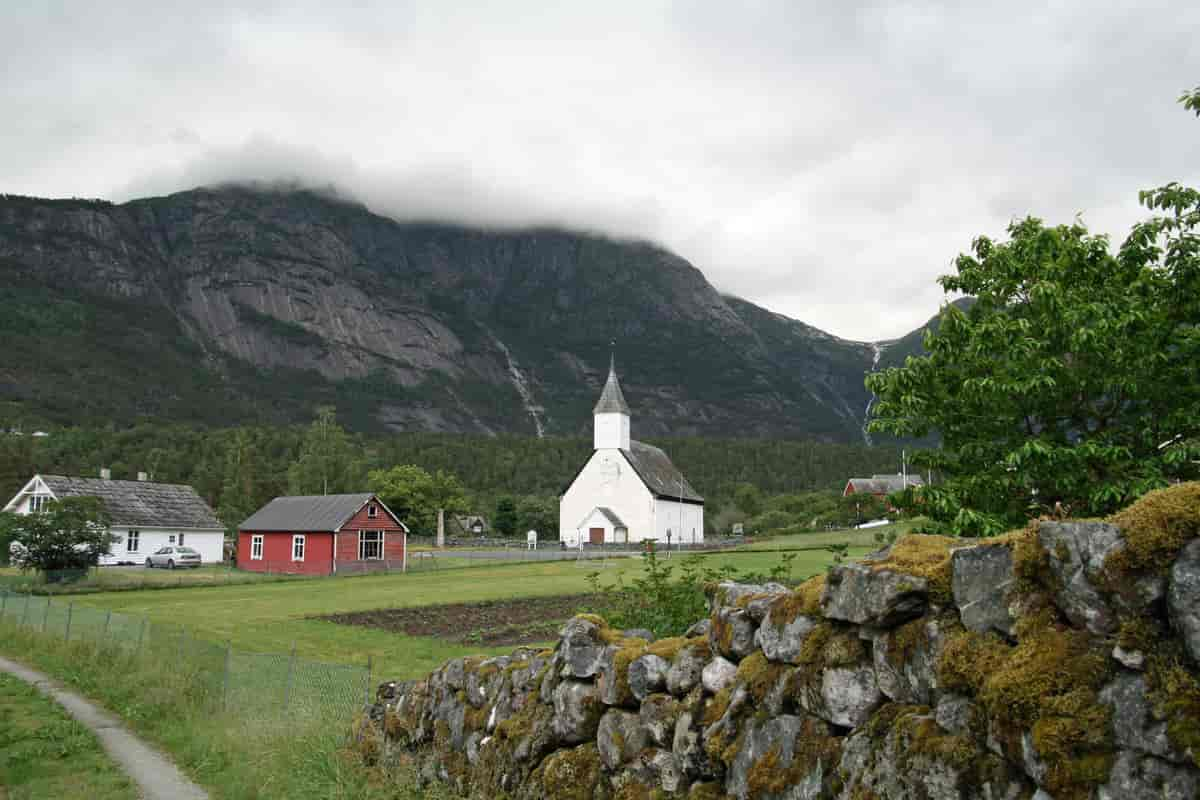 Eidfjord kyrkje