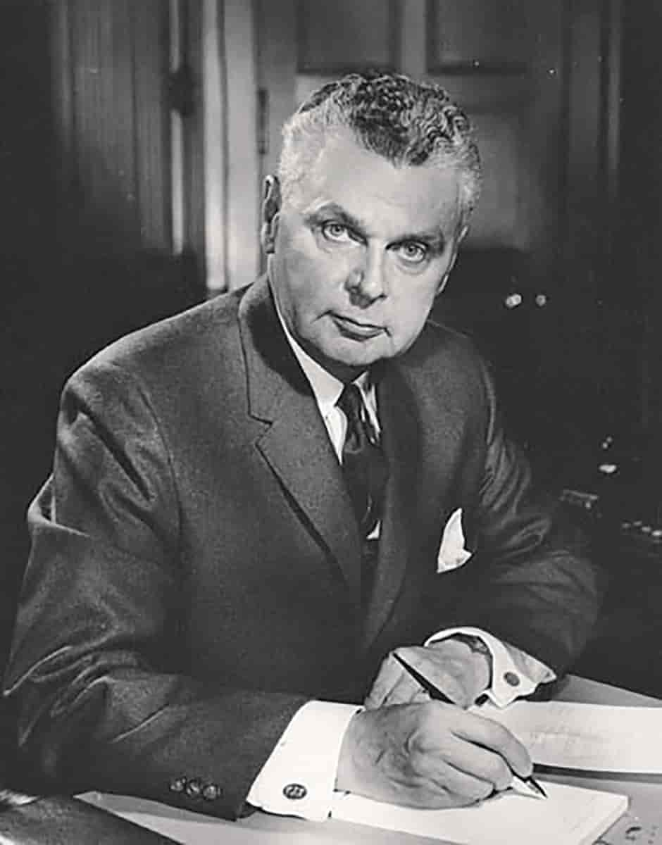 John Diefenbaker, 1957