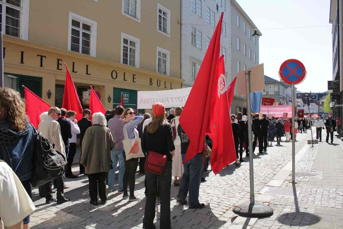 Første mai-tog i Bergen