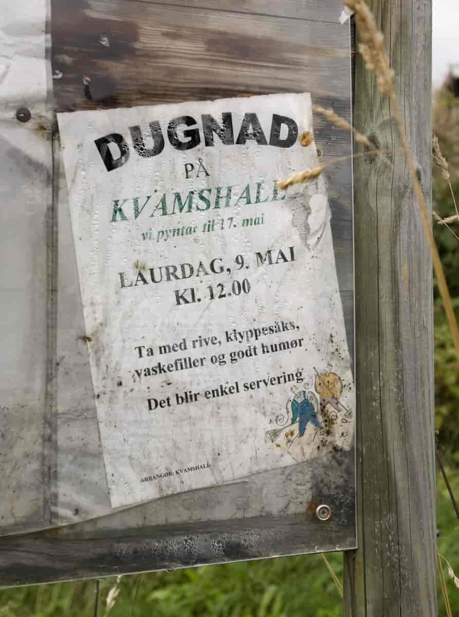 Oppslag om ryddedugnad før 17. mai