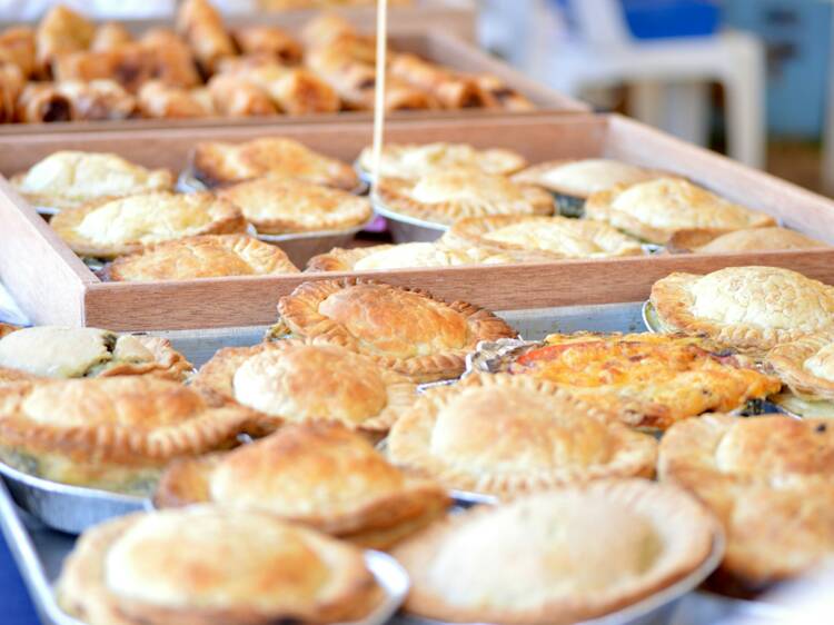 This Victorian bakery's prawn laksa creation was just crowned Australia's best pie at a national competition