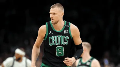 ¿Alarma en Boston? Porzingis en duda para la final