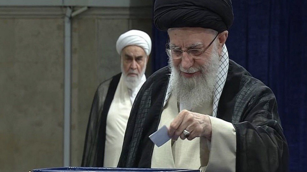 إيران تنتخب رئيسا جديدا خلفا للراحل إبراهيم رئيسي (فيديو)
