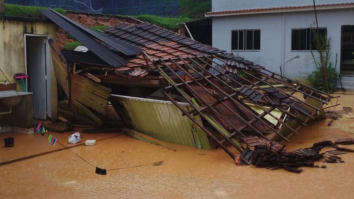 Foto de uma das casas afetadas pela chuva forte