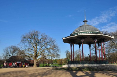 Clapham Area Guide