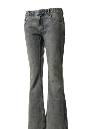 SLIM-FLARED JEANS / SURFACE WAVE