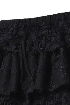 GIRLFRIEND LACE RUFFLE MINI SKIRT (EXCLUSIVE) / BLK