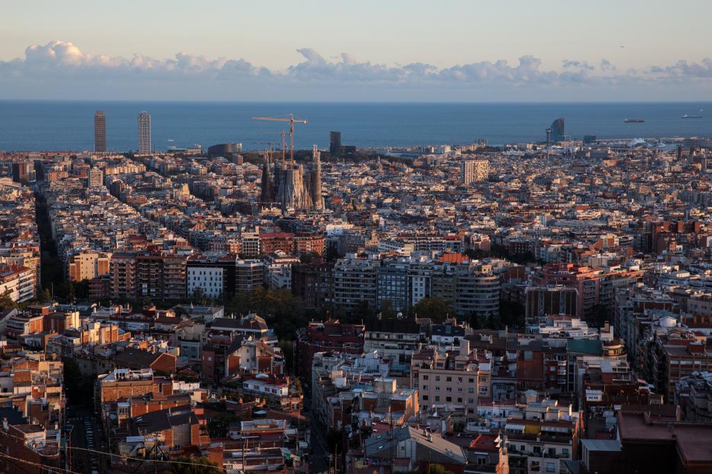 Barcelona officials plan to ban short-term tourist apartment rentals by 2028.