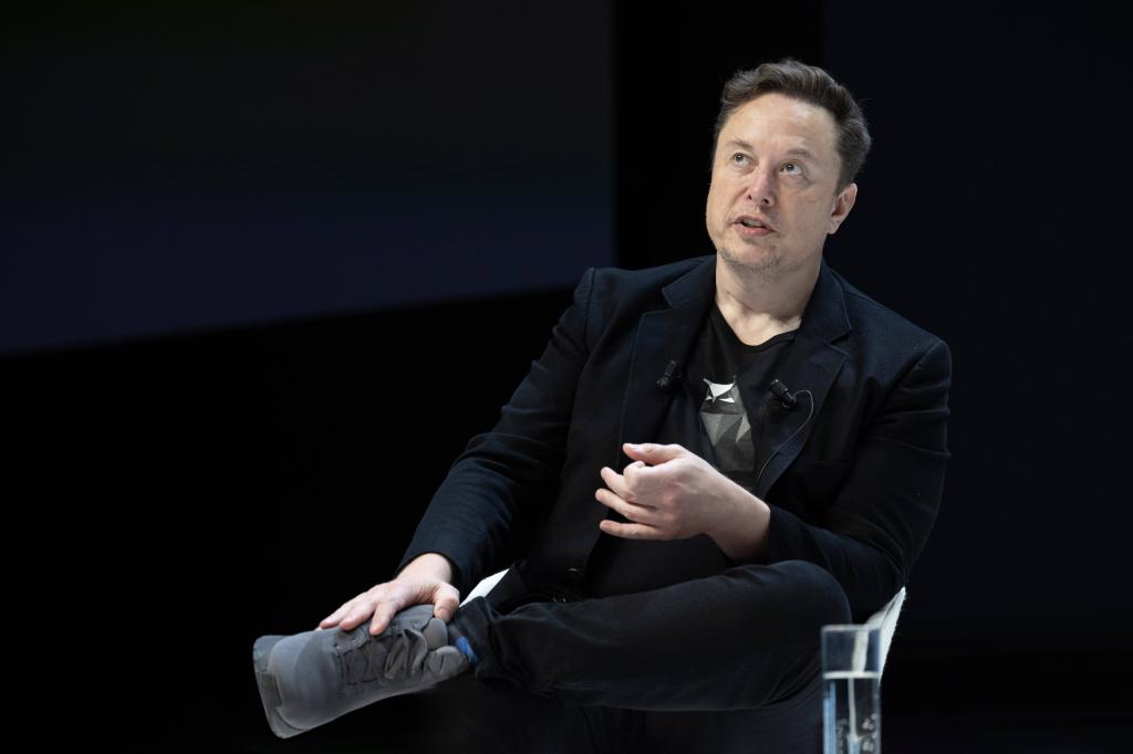 Elon Musk hit out at Kathleen Kennedy, the head of Lucasfilm, the studio that produces the "Star Wars" franchise.