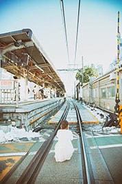 東京・下北沢で「日常の絶景」を探す吉澤嘉代子。