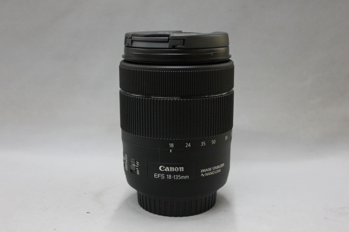 EF-S 18-135/3.5-5.6 IS USM