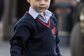 TOPSHOT-BRITAIN-ROYALS-SCHOOL