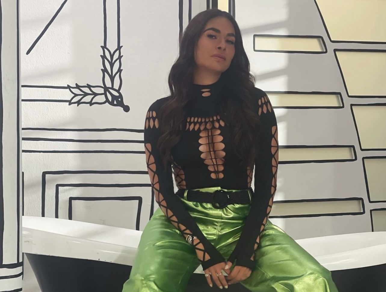 Galilea Montijo tout look metallic pants May 3