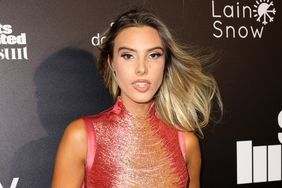 Lele Pons desfila en la Semana del Bano de Miami