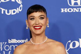 Katy Perry muestra trasero en Biillboard Women in Music